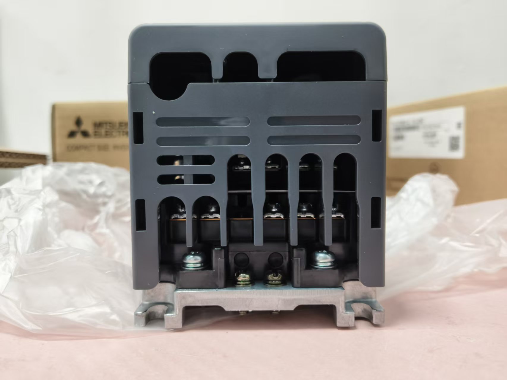 电商MRO供应链日本mitsubishi三菱 变频器  FR-D720S-0.1K-CHT