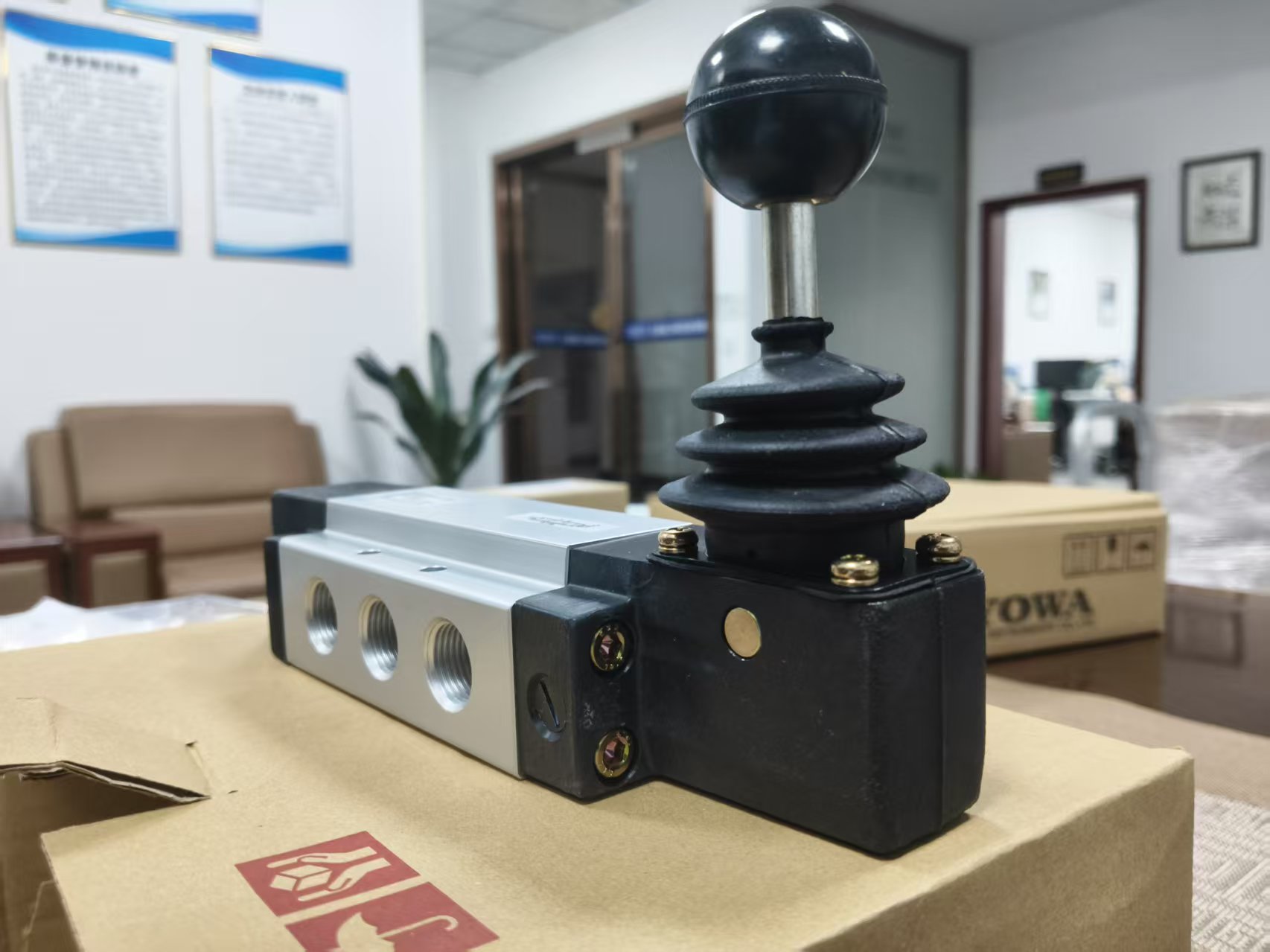 电商MRO供应链日本TAIYO太阳铁工 电磁阀RB54CN3HC