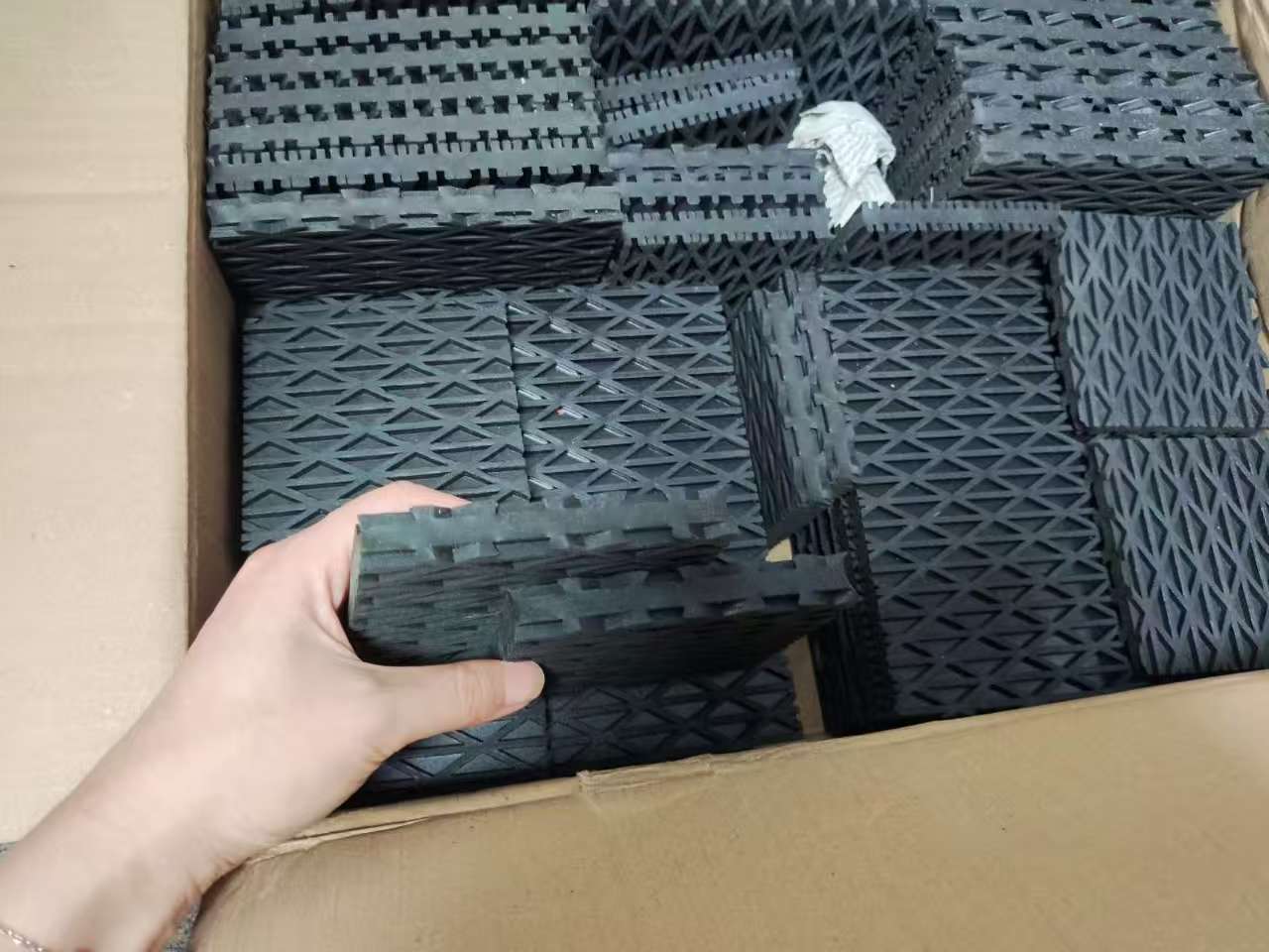 电商MRO供应链德国ISOLOC 隔振板(10622,150X150X15)