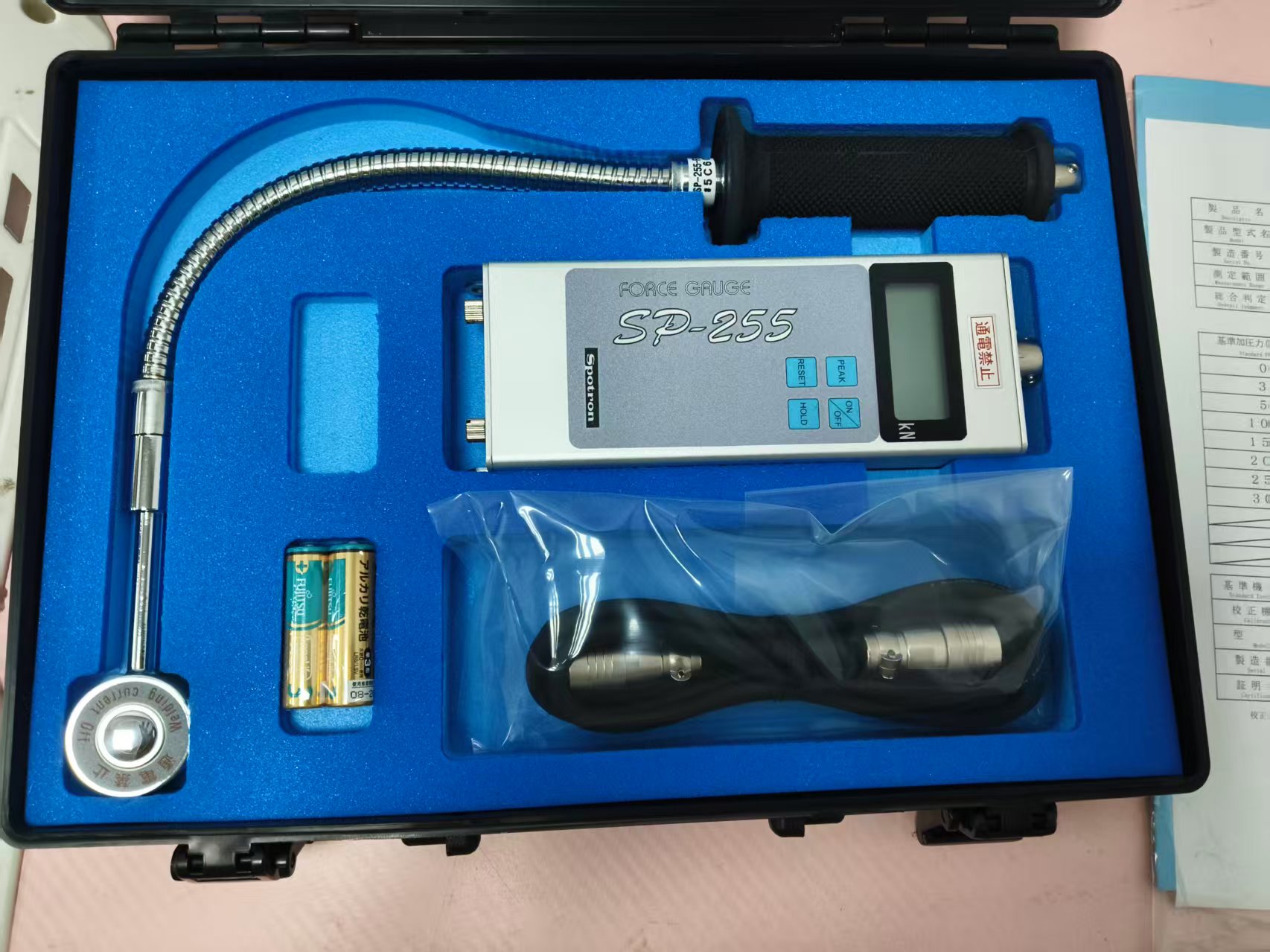 电商MRO供应链日本SPOTRON狮宝龙数字式压力计SP-255-F30KN