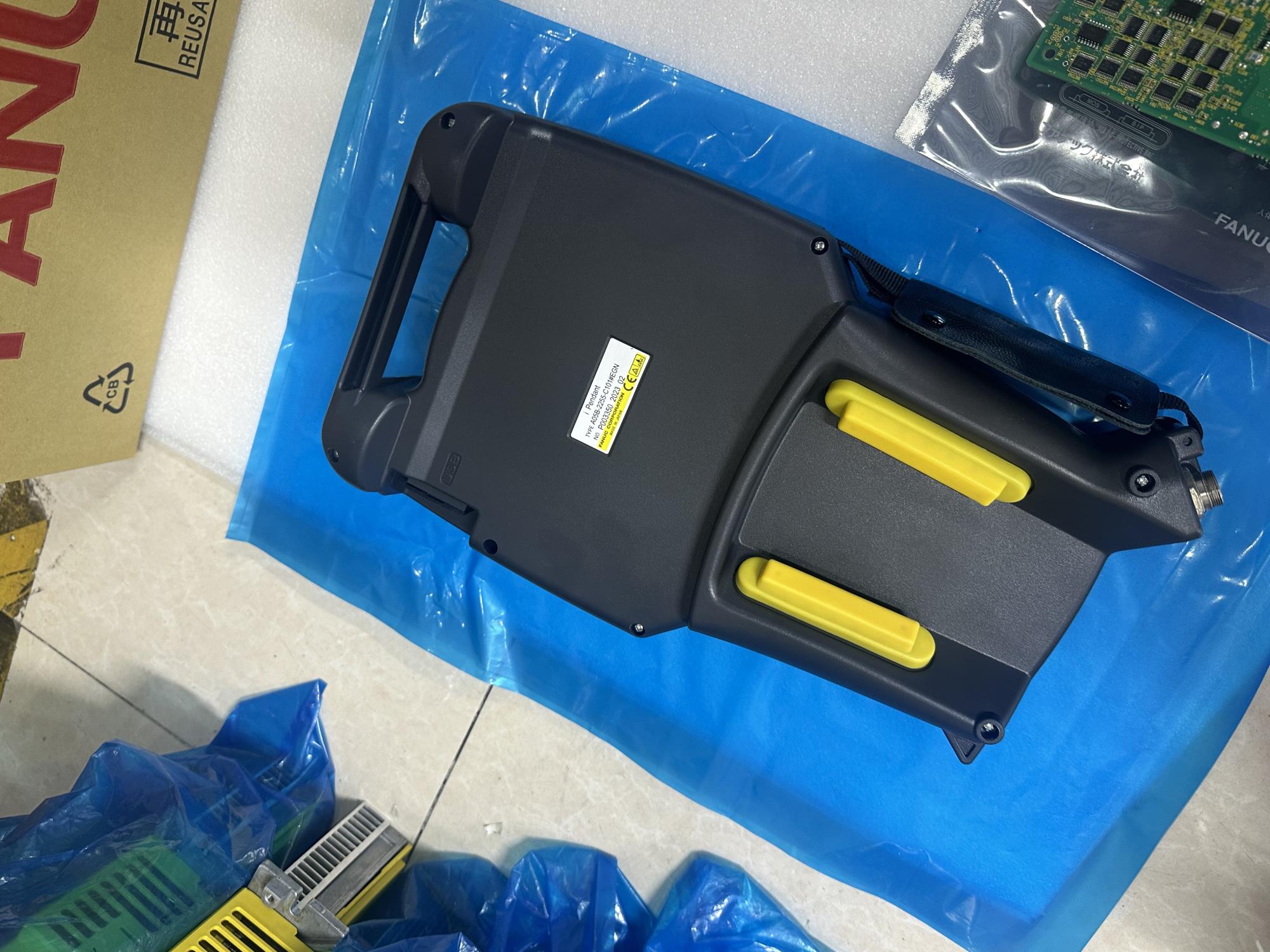 电商MRO供应链日本FANUC发那科机械手控制器 A05B-2255-C102#ESW