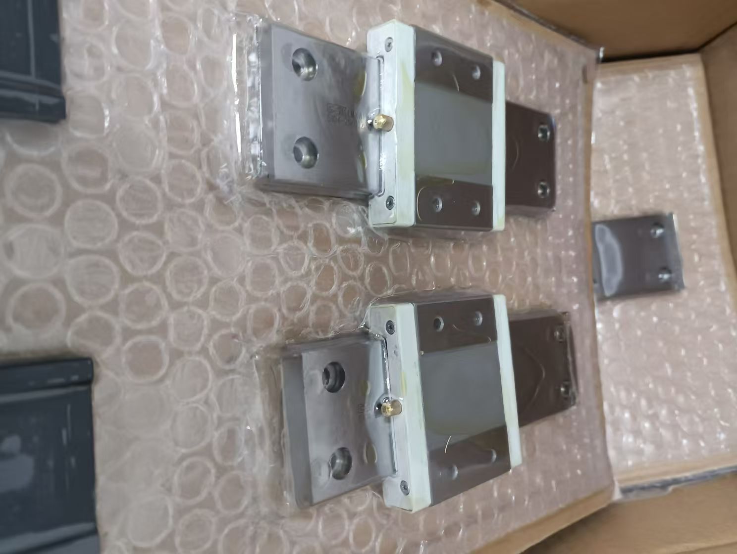 电商MRO供应链HIWIN上银导轨 LMNW15T1UUPO+R140N