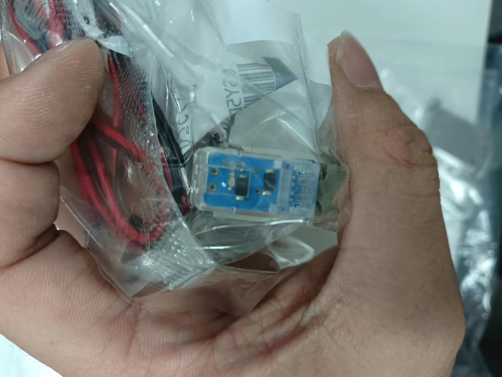 电商MRO供应链日本SMC电磁阀SY5320-5LZD-C6