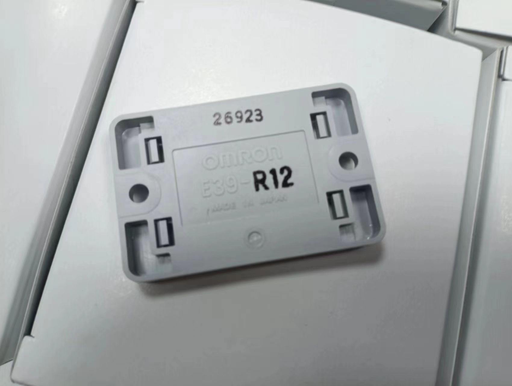 电商MRO供应链OMRON欧姆龙反光镜E39-R12