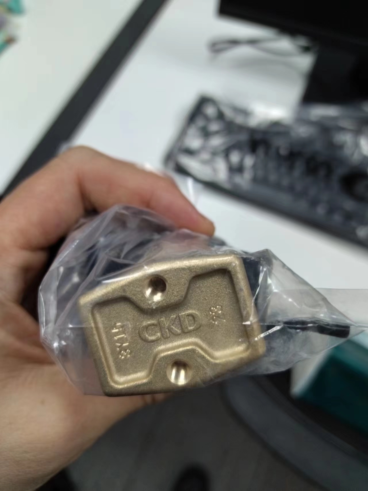 电商MRO供应链日本CKD喜开理电磁阀AG41-02-2