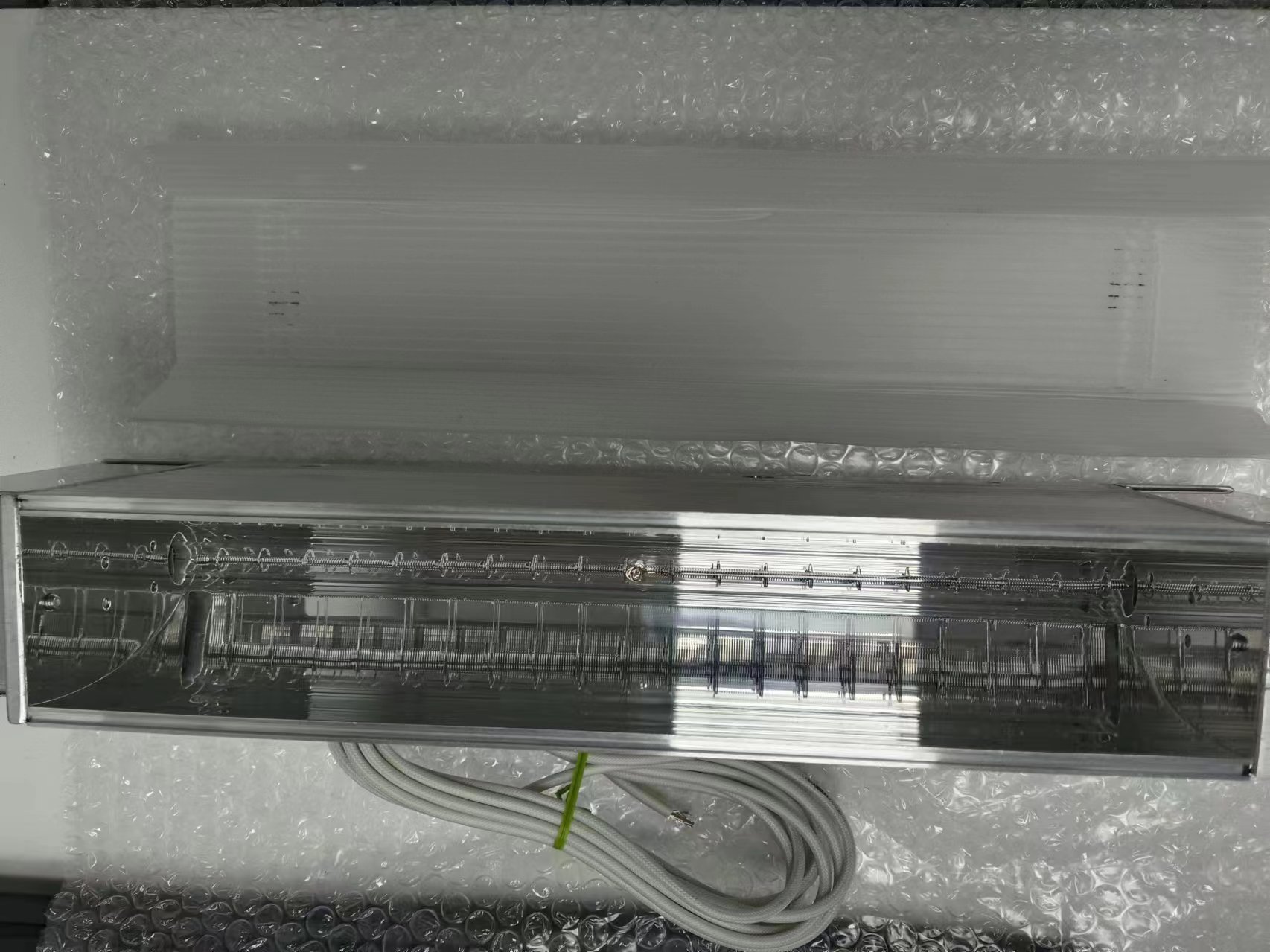 电商MRO供应链日本FINTECH 卤素加热灯LHW-55f25H10200V-3kw