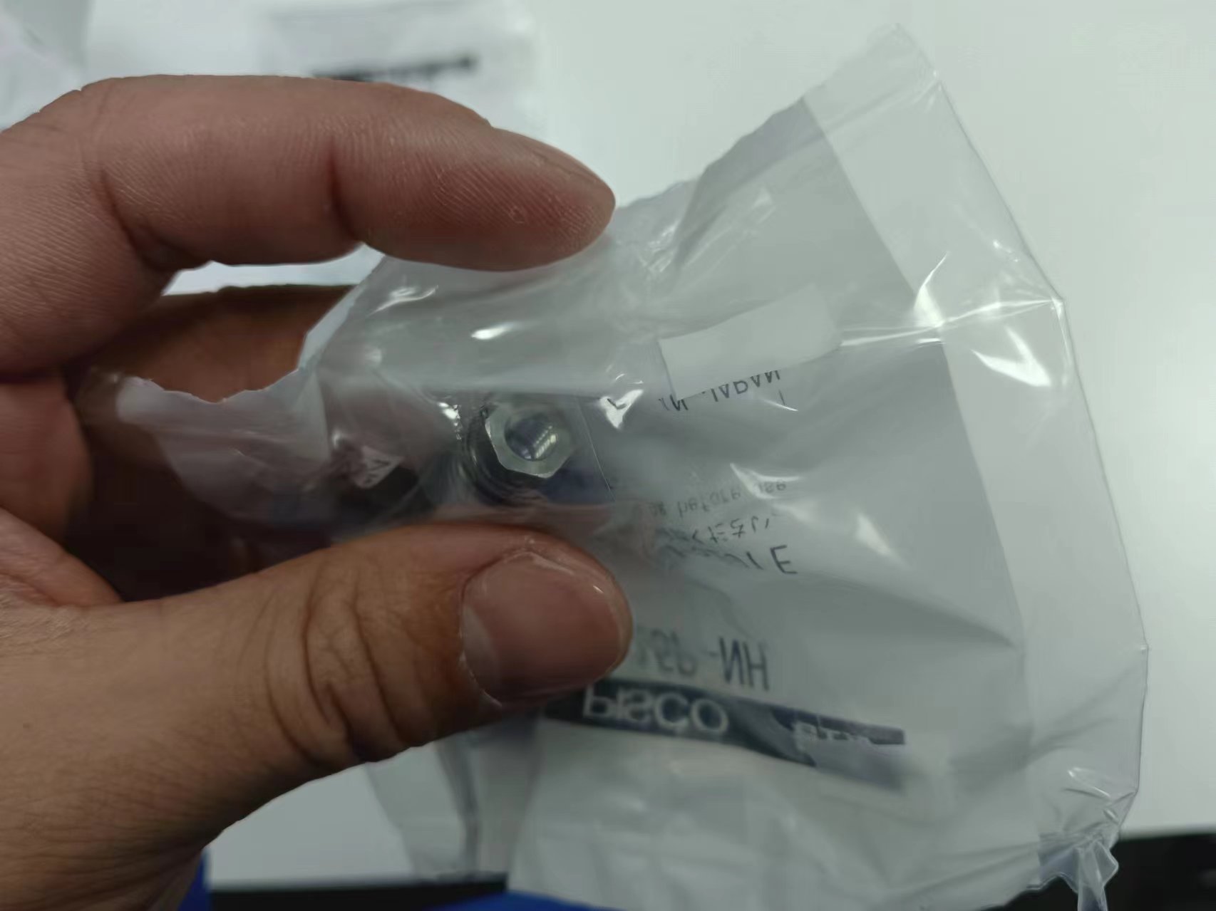 电商MRO供应链日本匹士克PISCO小型活接头式真空过滤器VFU1-55-15P-NH