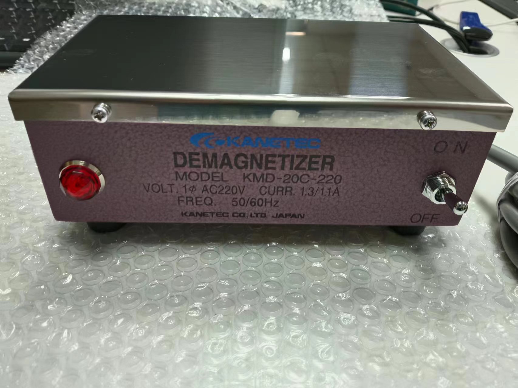 电商MRO供应链日本KANETEC强力台式消磁机器KMD-20C-220