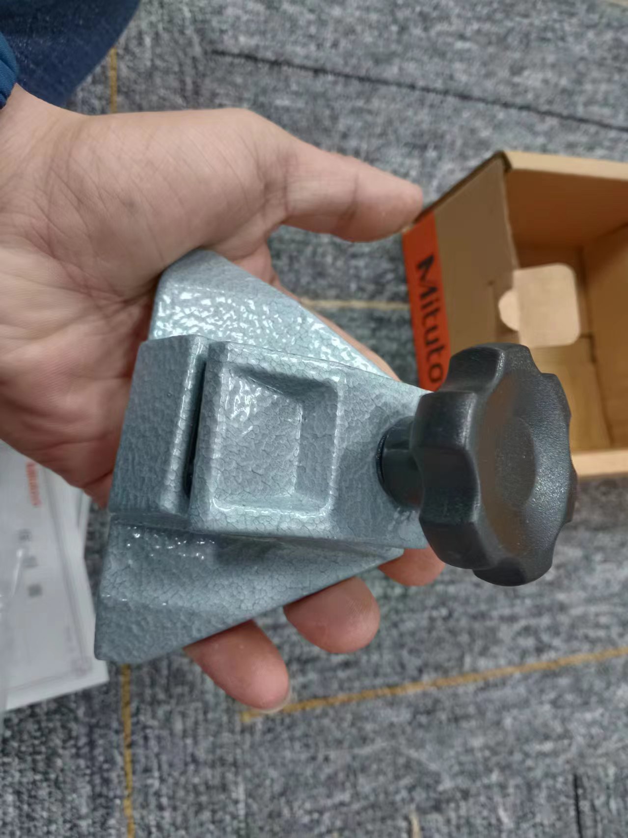 电商MRO供应日本MITUTOYO三丰千分尺台座  156-105-10