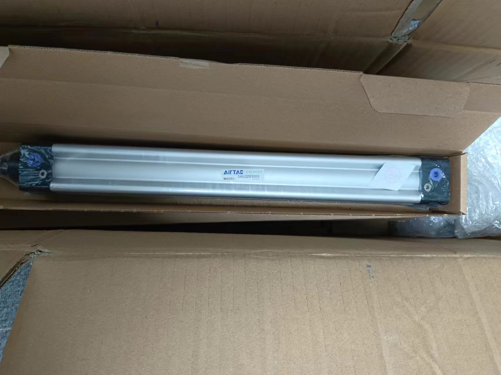 电商MRO供应链亚德客气缸SAU32300S