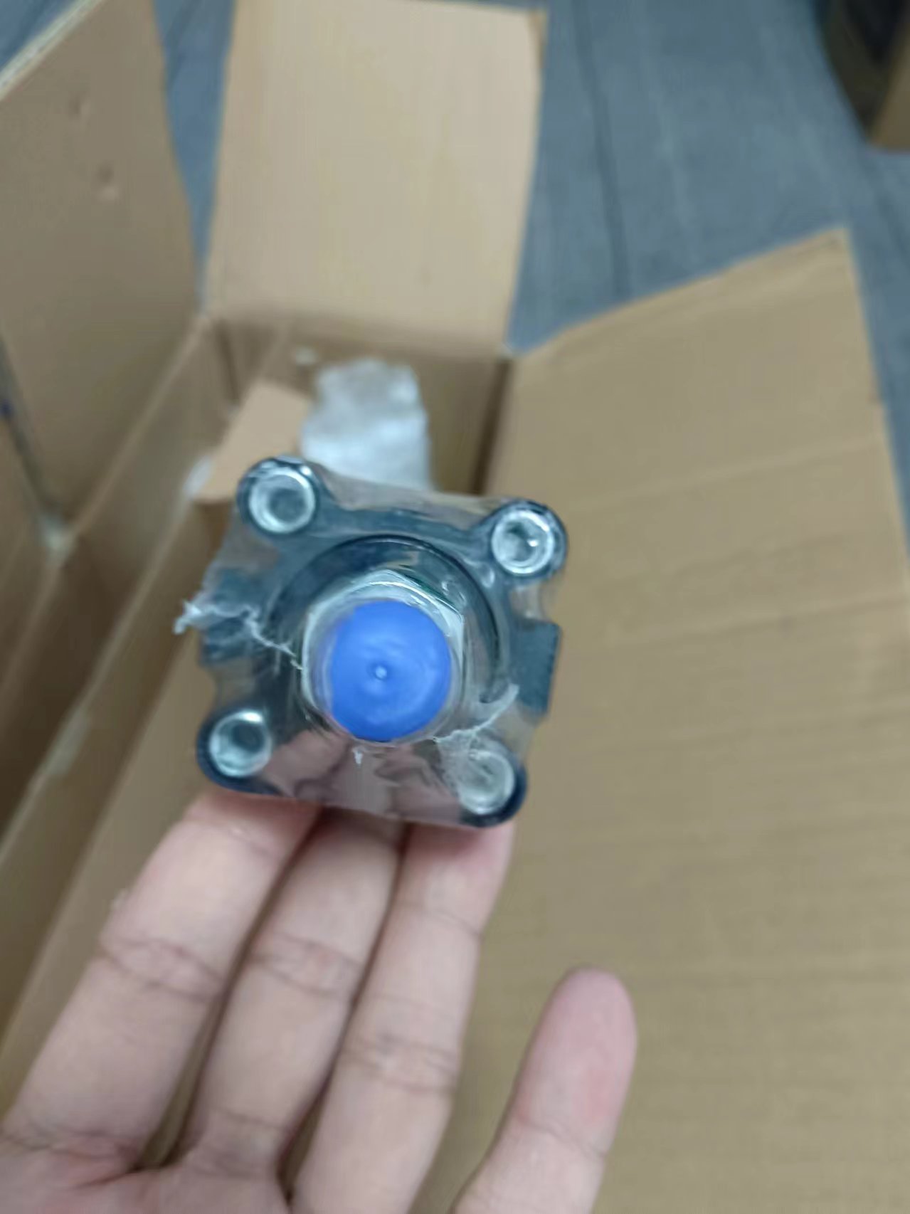 电商MRO供应链亚德客气缸SAU32300S