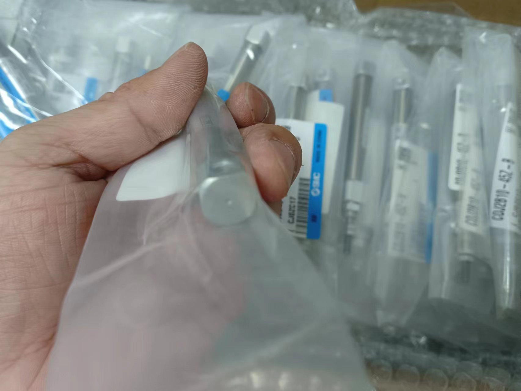 电商MRO供应链日本SMC双作用气缸CDJ2B10-45Z-B