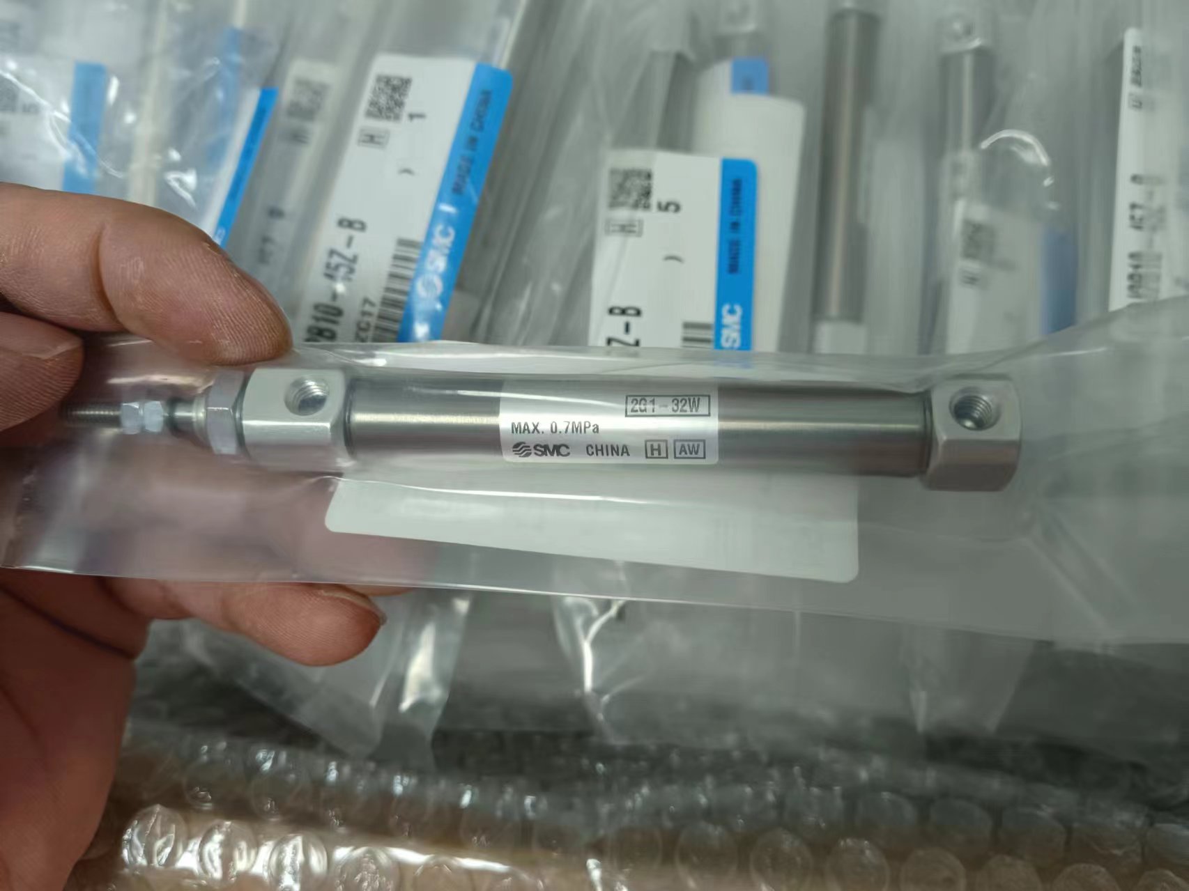 电商MRO供应链日本SMC双作用气缸CDJ2B10-45Z-B