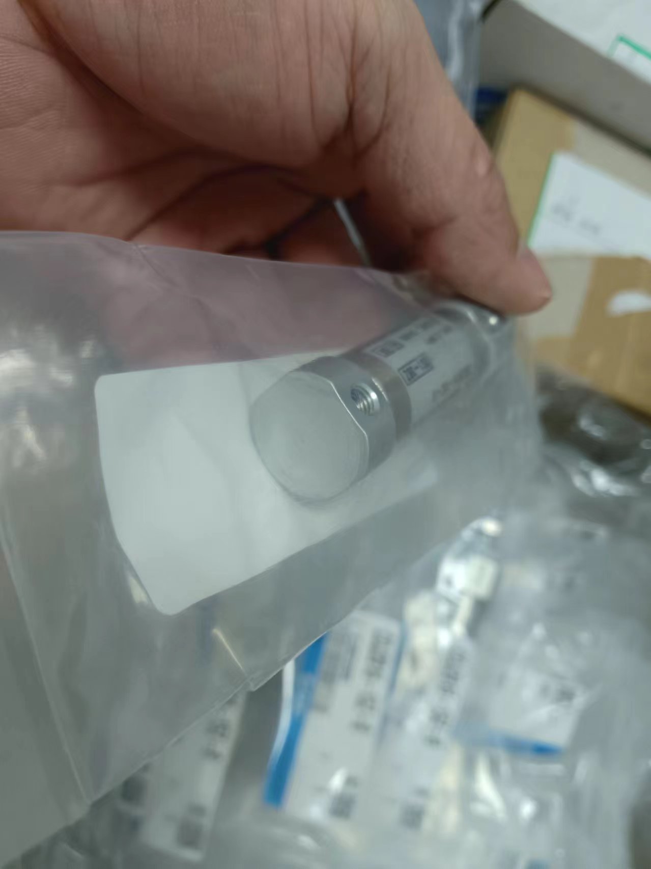 电商MRO供应链日本SMC双作用气缸CDJ2B16-15Z-B