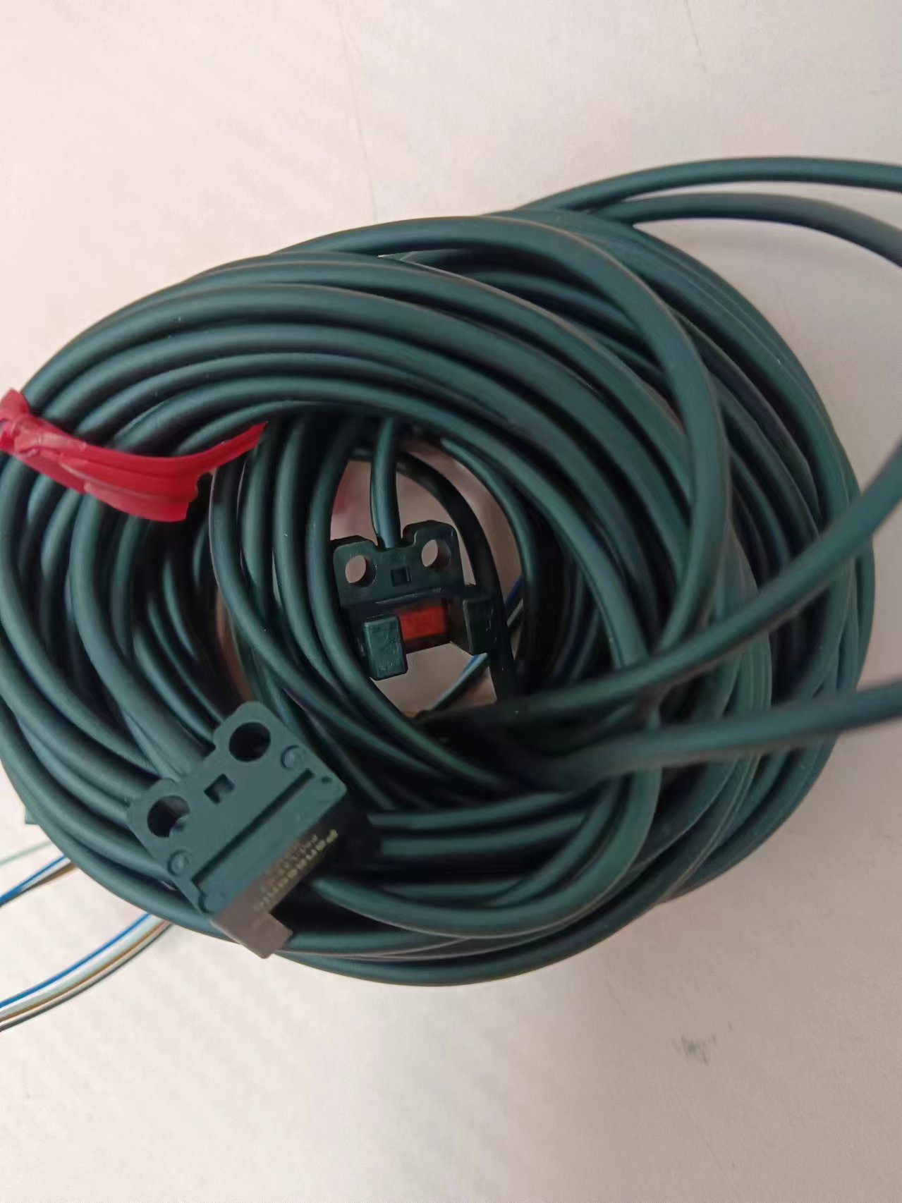 电商MRO供应链日本PANASONIC松下PM-L25-C3光电开关