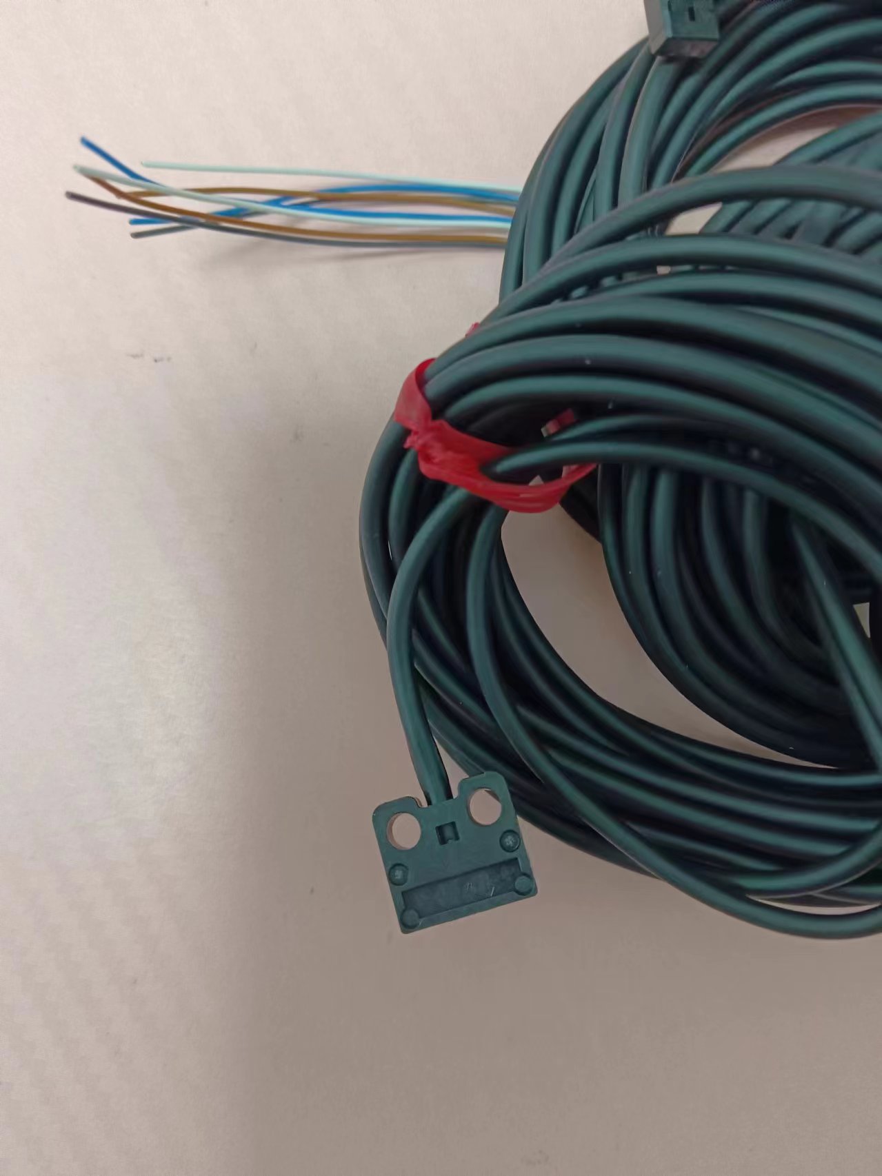 电商MRO供应链日本PANASONIC松下PM-L25-C3光电开关