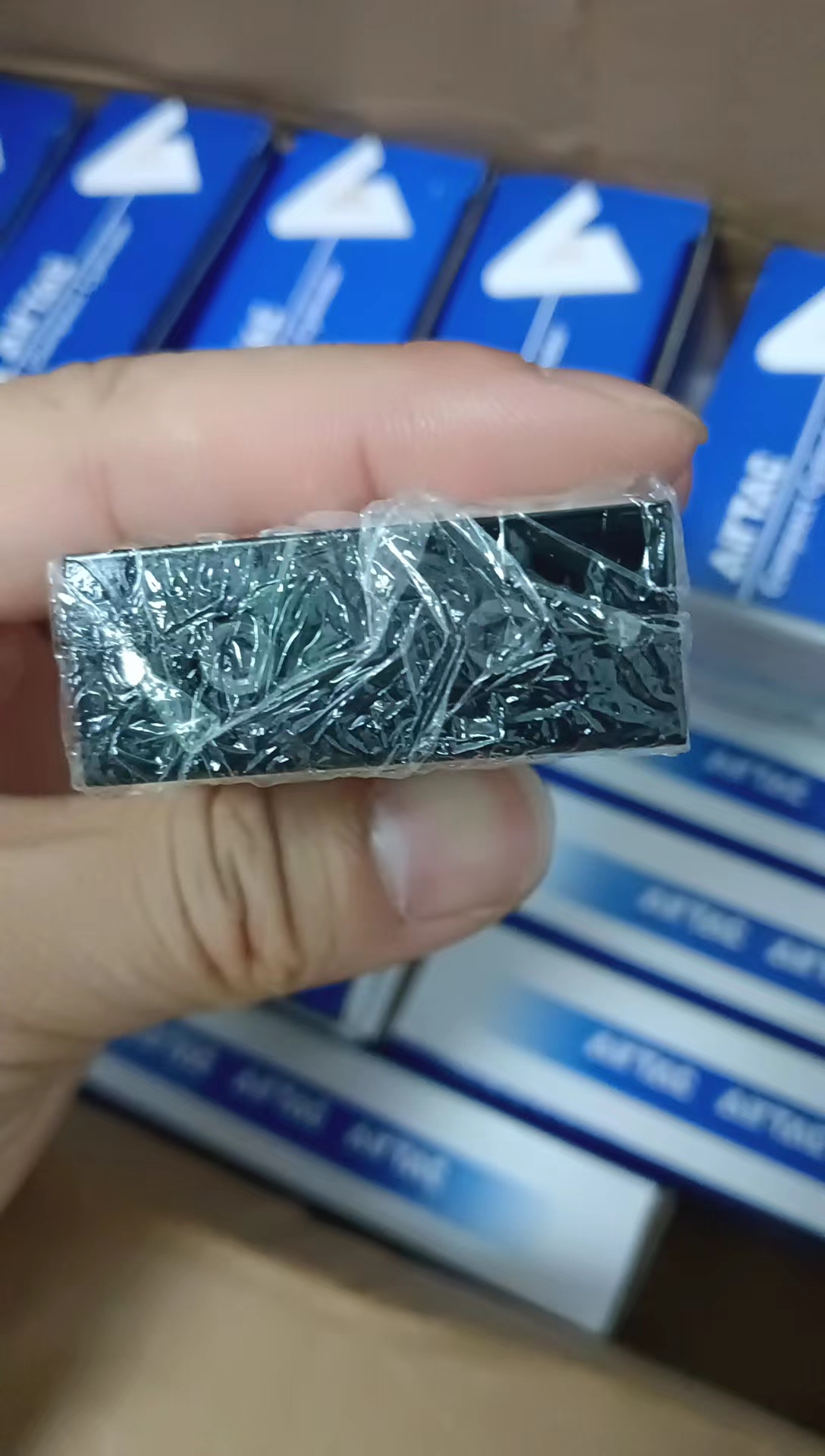 电商MRO供应链AirTAC亚德客双轴气缸TN10X20S