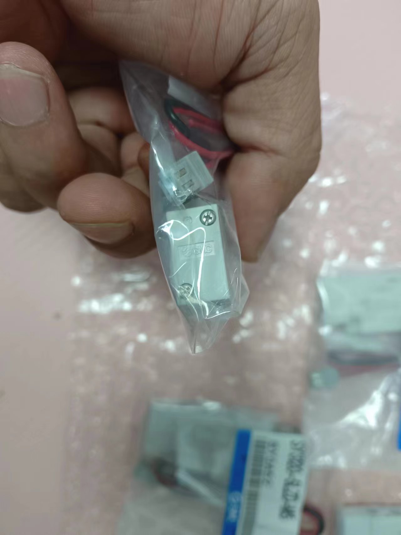 电商MRO供应链日本SMC电磁阀SY3120-5LZD-M5气动控制气阀