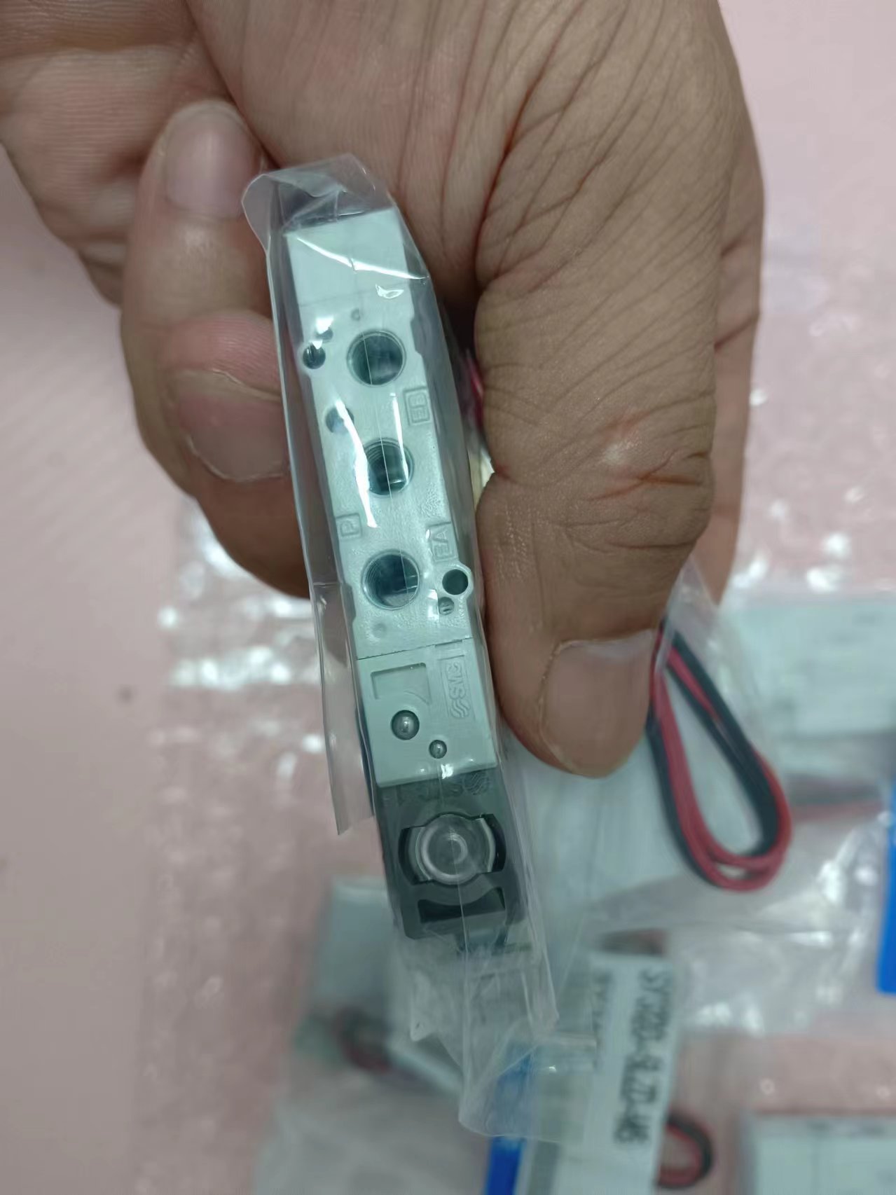 电商MRO供应链日本SMC电磁阀SY3120-5LZD-M5气动控制气阀