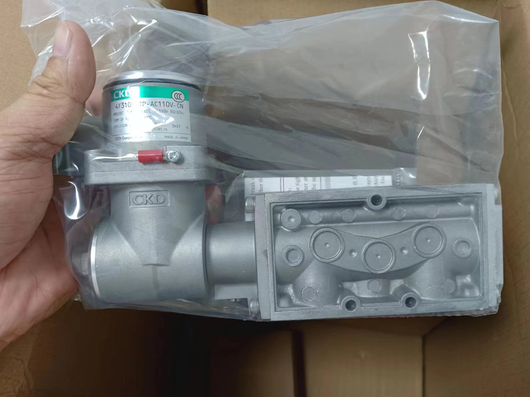 电商MRO供应链日本CKD防爆电磁阀4F310E-08-TP-AC110V-CN