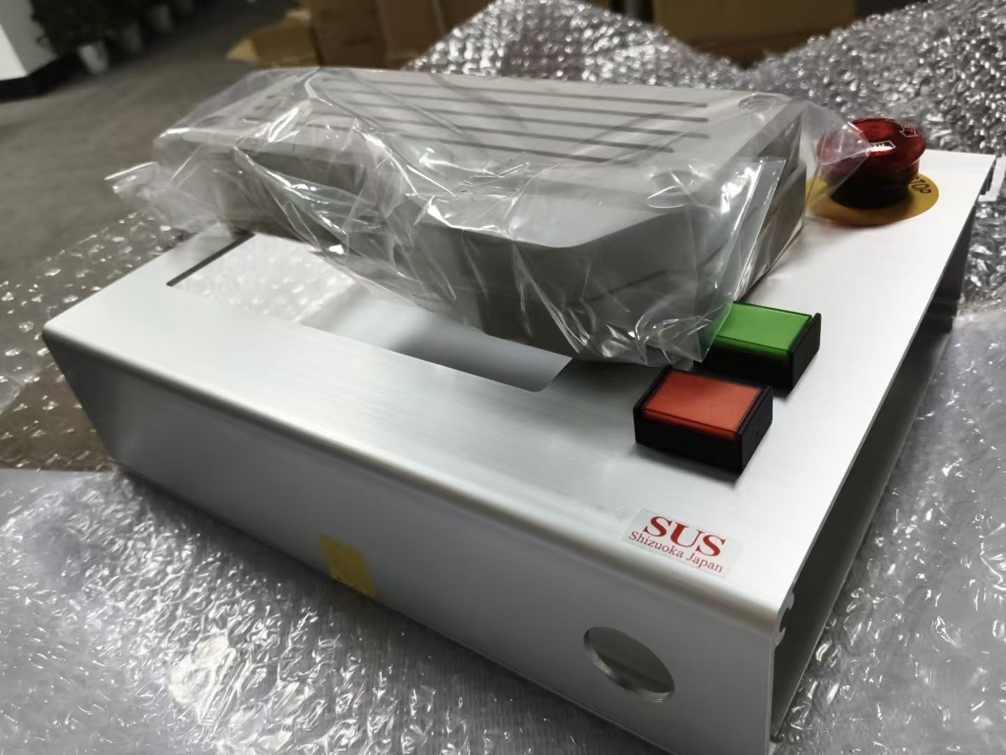 日本 SUS 操作箱 C2P-019B一体化人机操作组件，精密设备控制优选