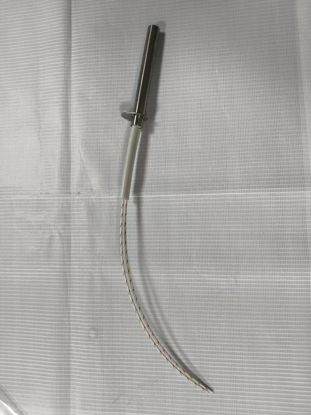 腔体法兰结霜副产物沉积？嵌入式筒式加热棒守住真空工艺良率